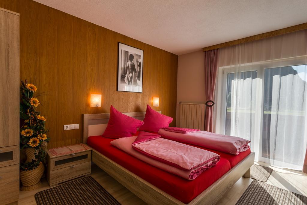 Biancas Ferienwohnung Im Haus Roswitha Tumpen Exteriör bild