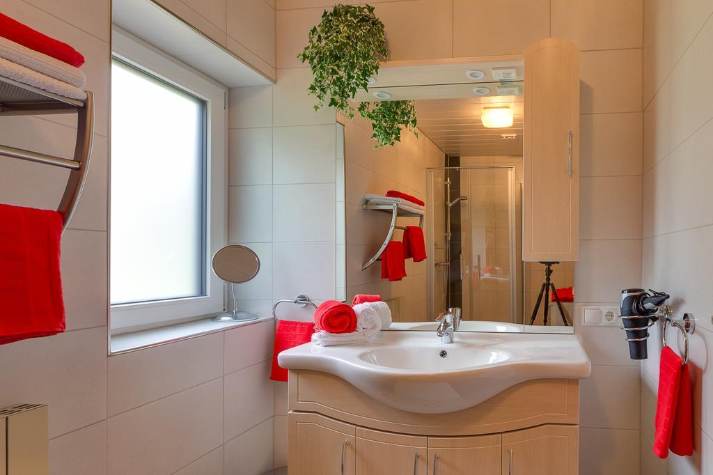 Biancas Ferienwohnung Im Haus Roswitha Tumpen Exteriör bild