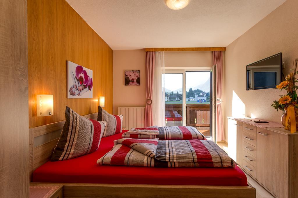 Biancas Ferienwohnung Im Haus Roswitha Tumpen Exteriör bild